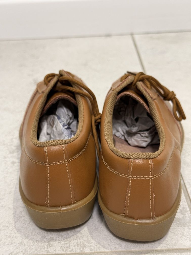 Brązowe buty damskie 38