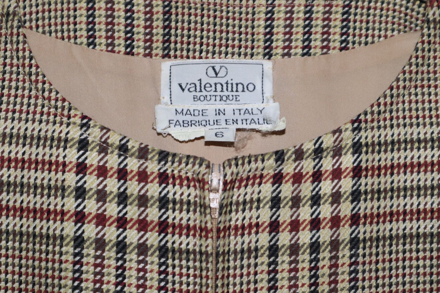 Fato feminino Valentino n6