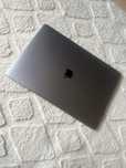 MacBook Pro 16 cali  Apple