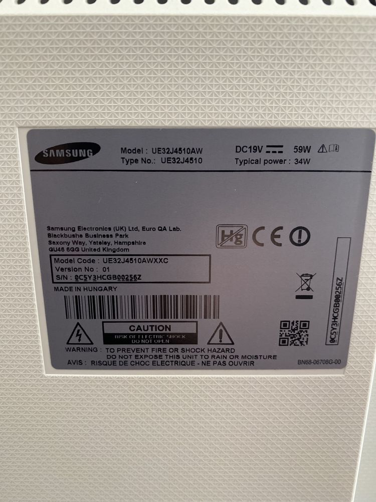 Tv lcd 32” Samsung UE32J4510AWXXC ecrã partido - para peças.