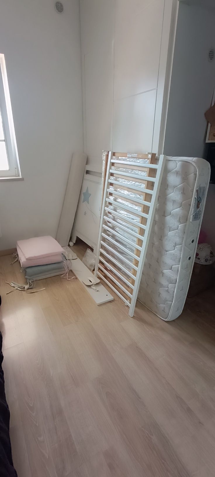 Berço/ Cama de Grades de Criança TRAMA