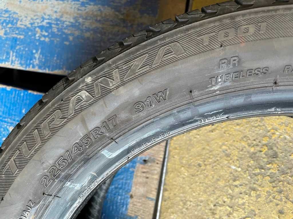 225/45 R17 Bridgestone Turanza T001, шини бу 4 шт