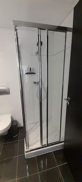 Shower box 80x80x185 cm em alumínio e vidro temperado excelente c