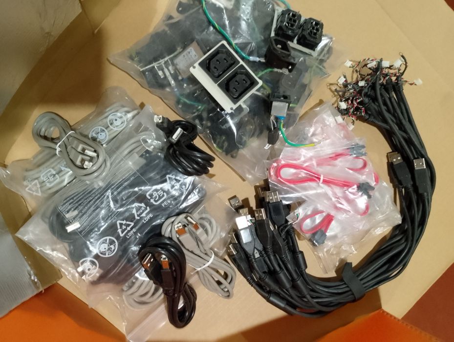 Продам кабелі USB на 4pin, USB на USB Type B, SATA, та роз'єм AC (C14)