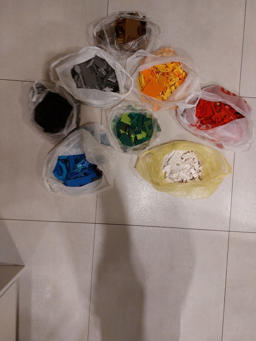 Posortowane Klocki lego kolorami 3.4kg