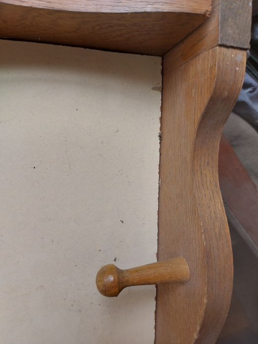 Komplet półek z wieszaczkami