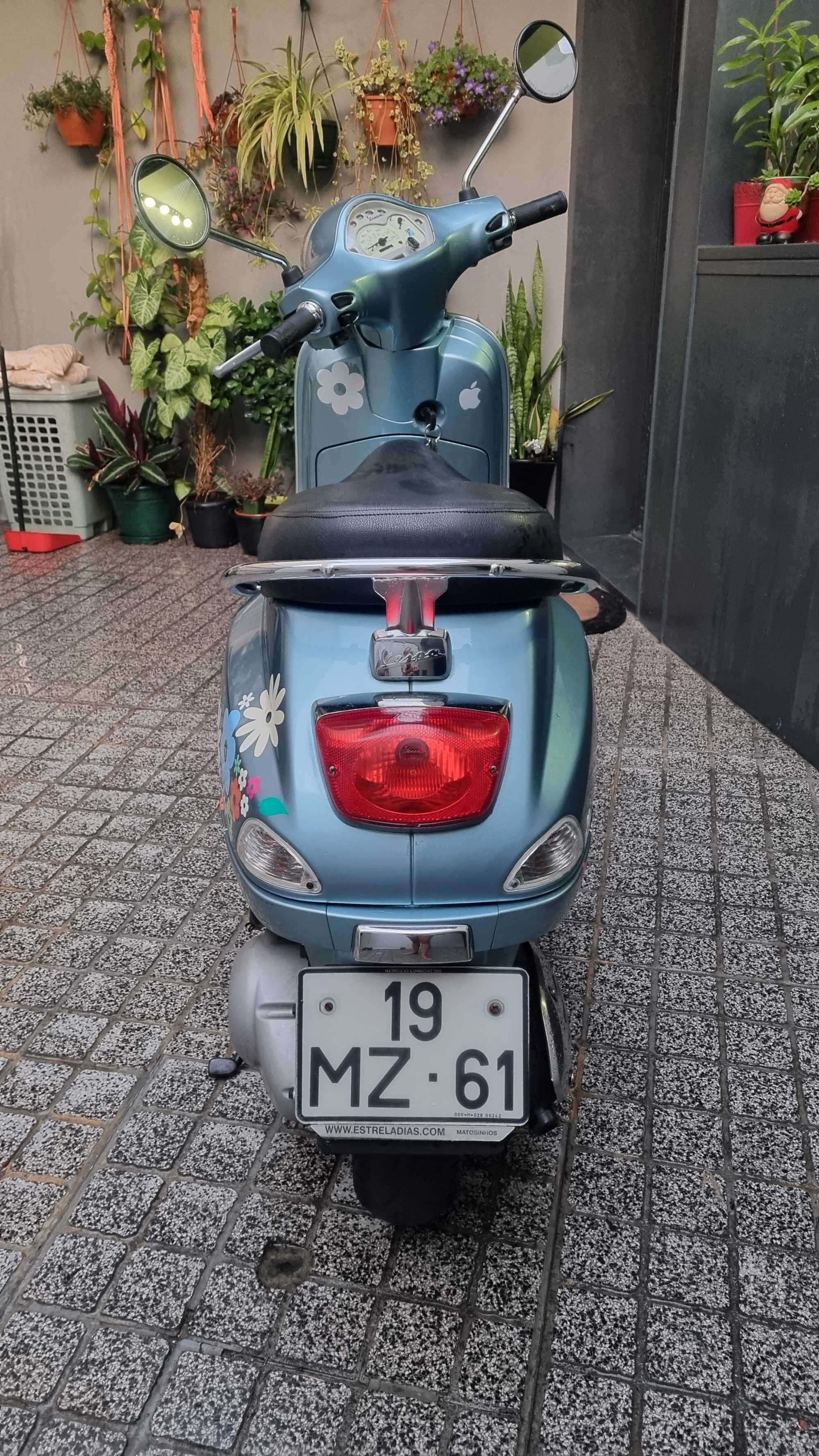 Piagio Vespa Primavera 125  ideal para restauro ou uso diário