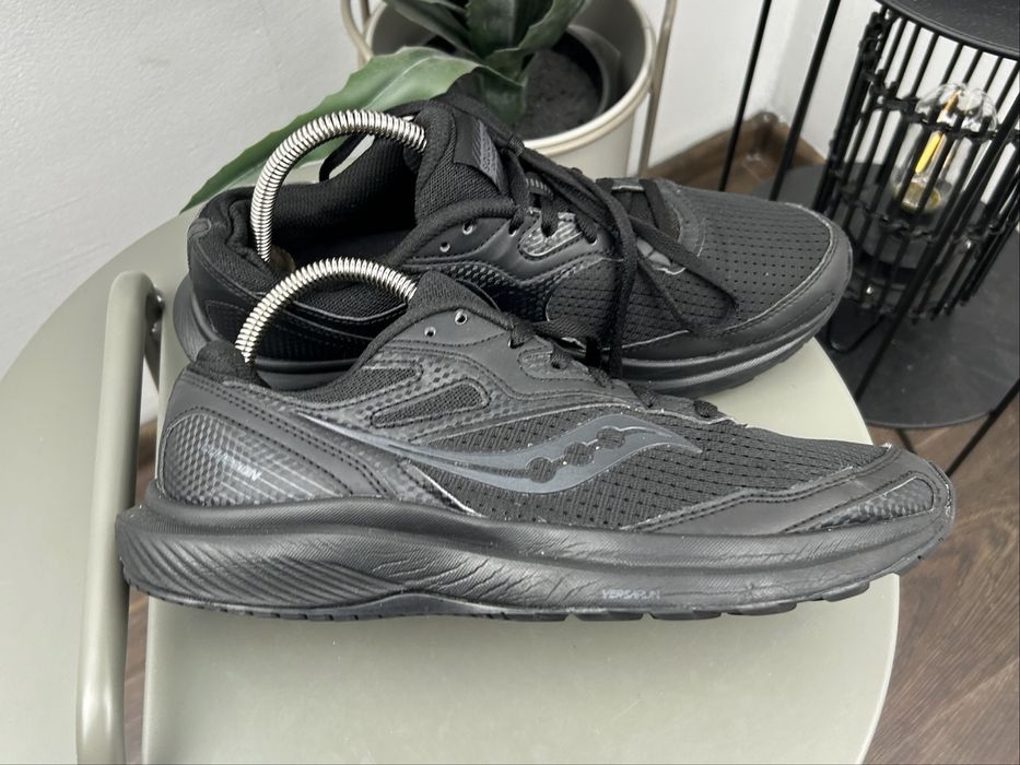 Оригінал! Кросівки Saucony Kohesion 42 розмір М06225