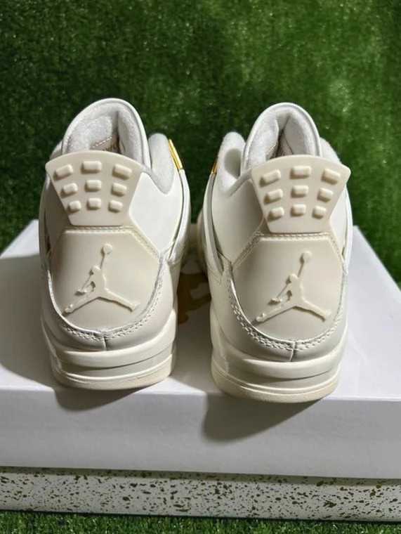 Jordan4RetroMetallicGold r.46