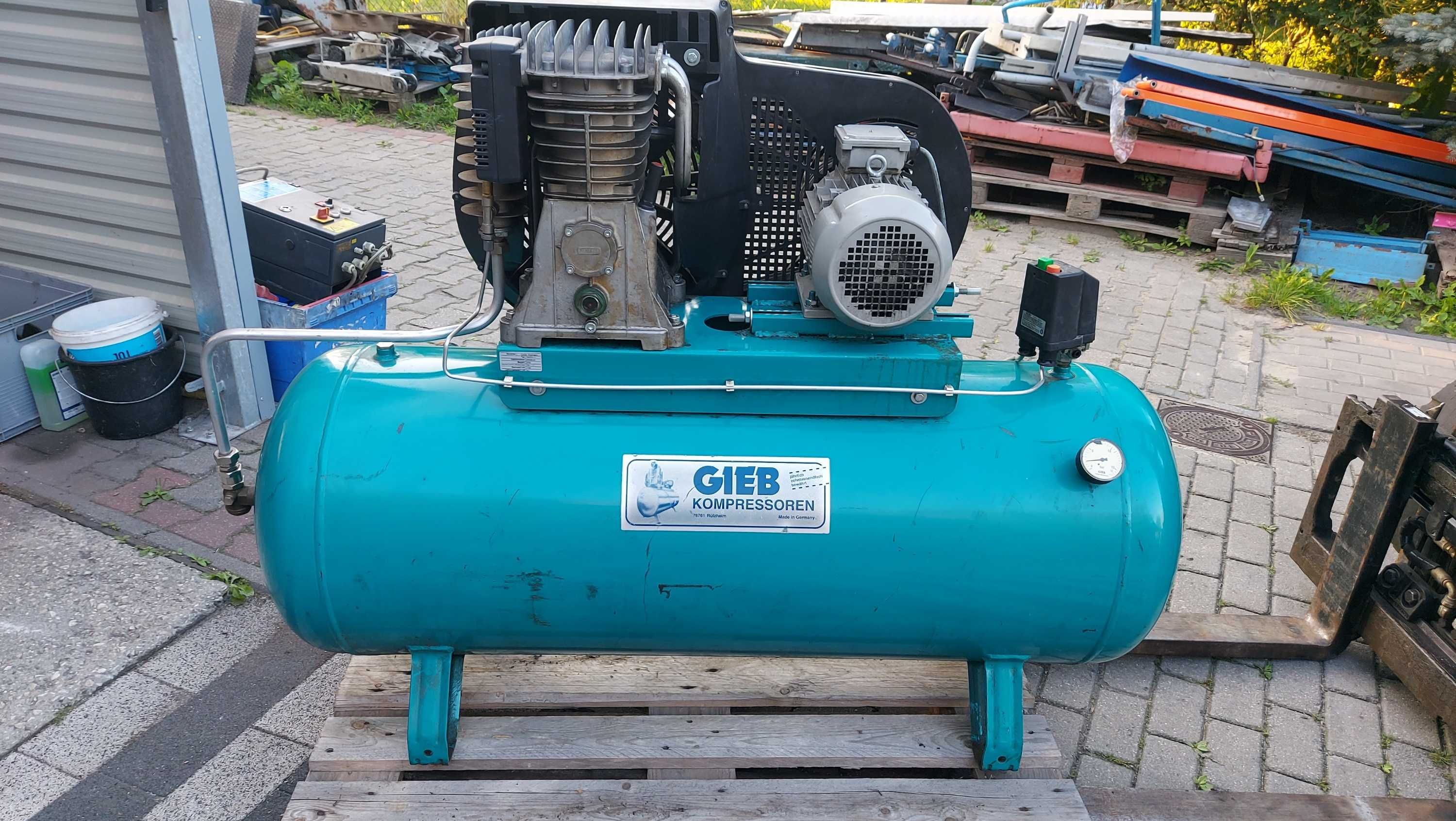 Kompresor tłokowy GIEB 270 L
