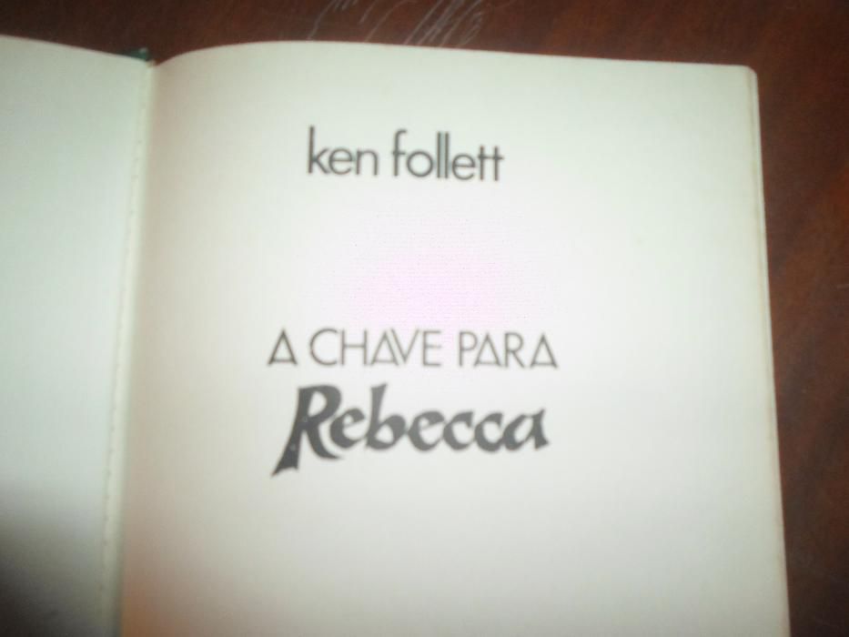 a chave para rebecca + 2 livros de grande conhecimento comum