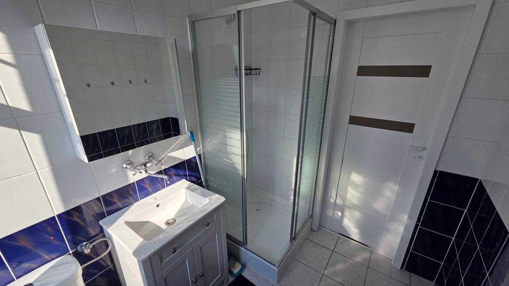 Dworek Gulczewko – pokoje i apartamenty pracownicze blisko Wrześni