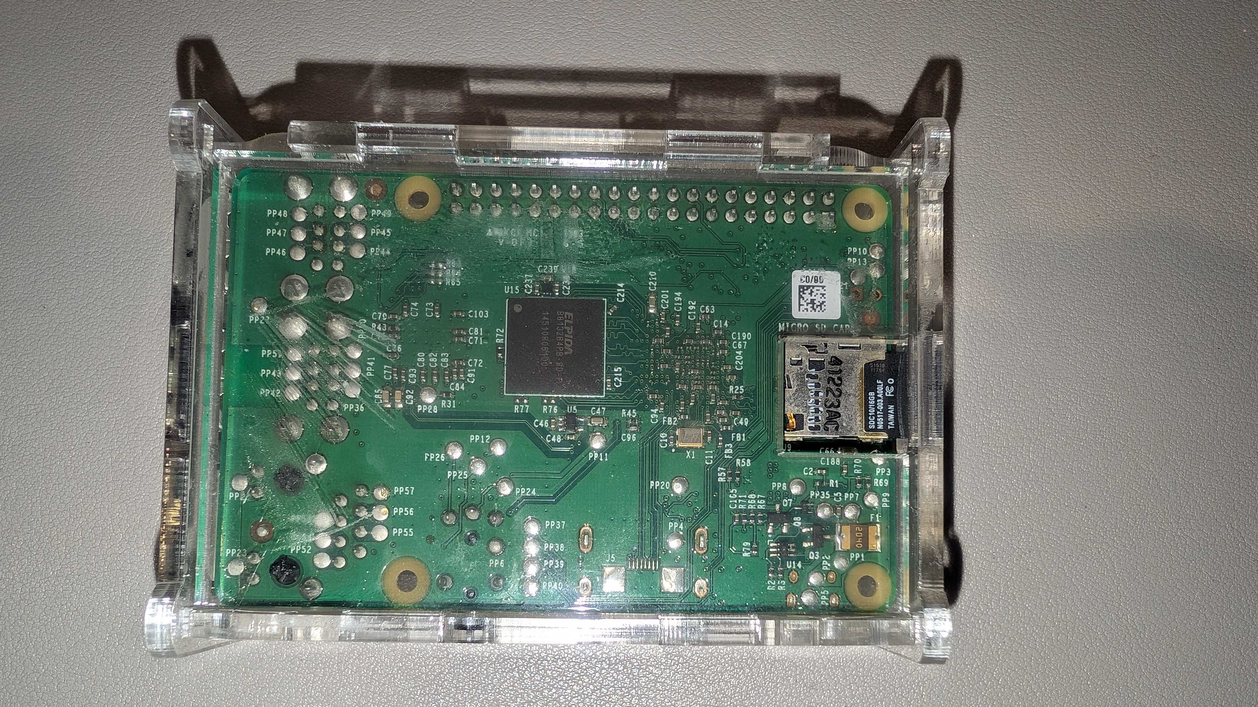 Raspberry Pi 2 Model B v1.1 + 16GB + nowy zasilacz 5.1V/3A