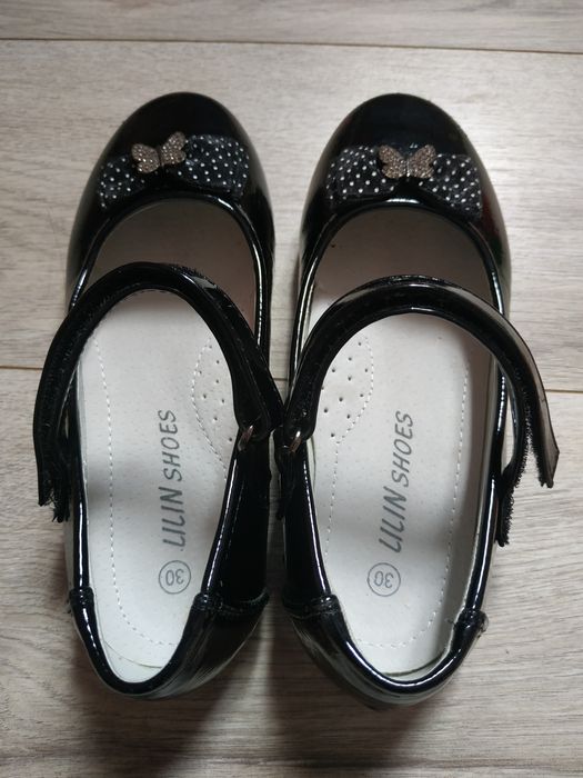 Туфлі для дівчинки