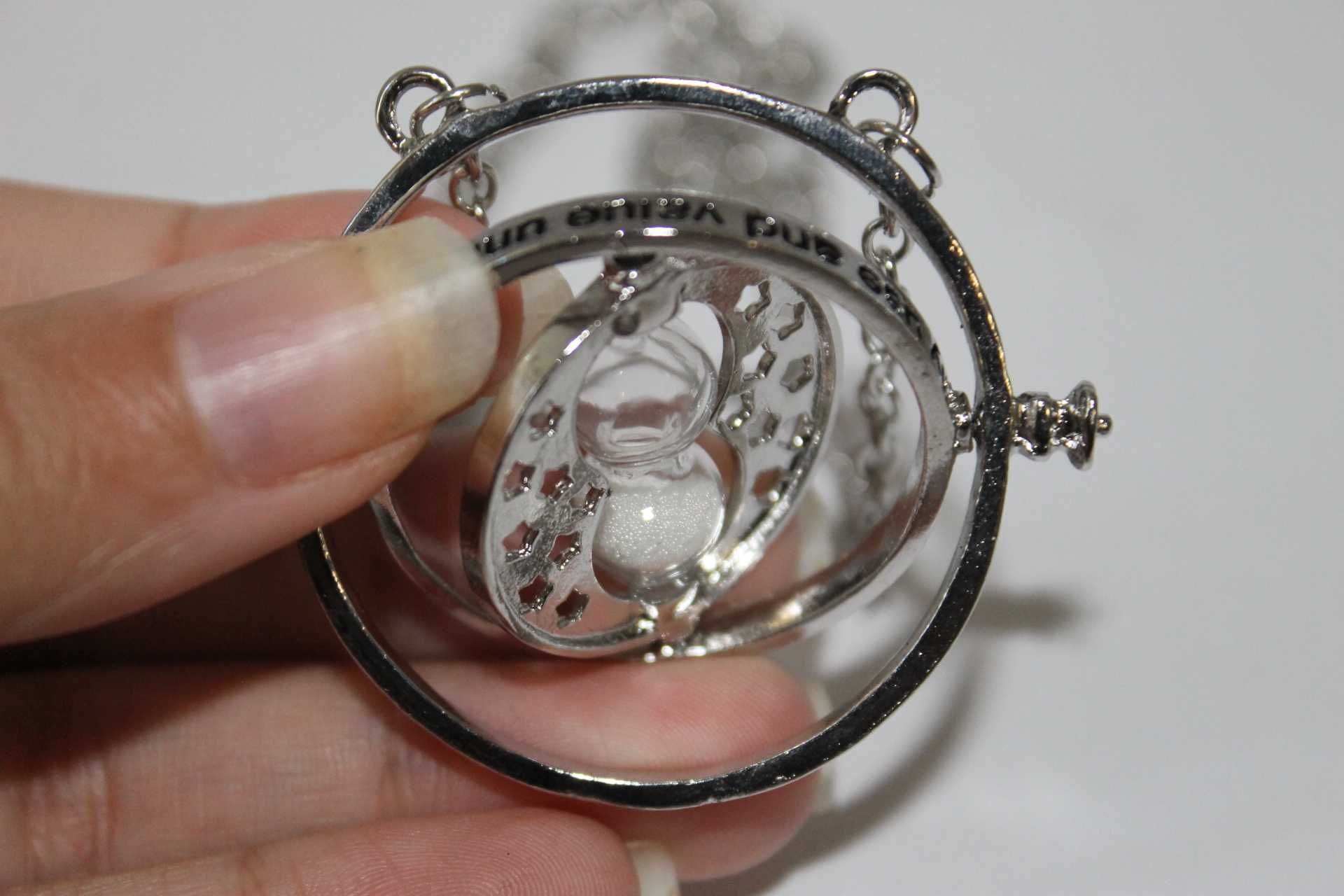 Colar Harry Potter-Time Turner - ÚLTIMA UNI. DISPONÍVEL - PORTES INC.