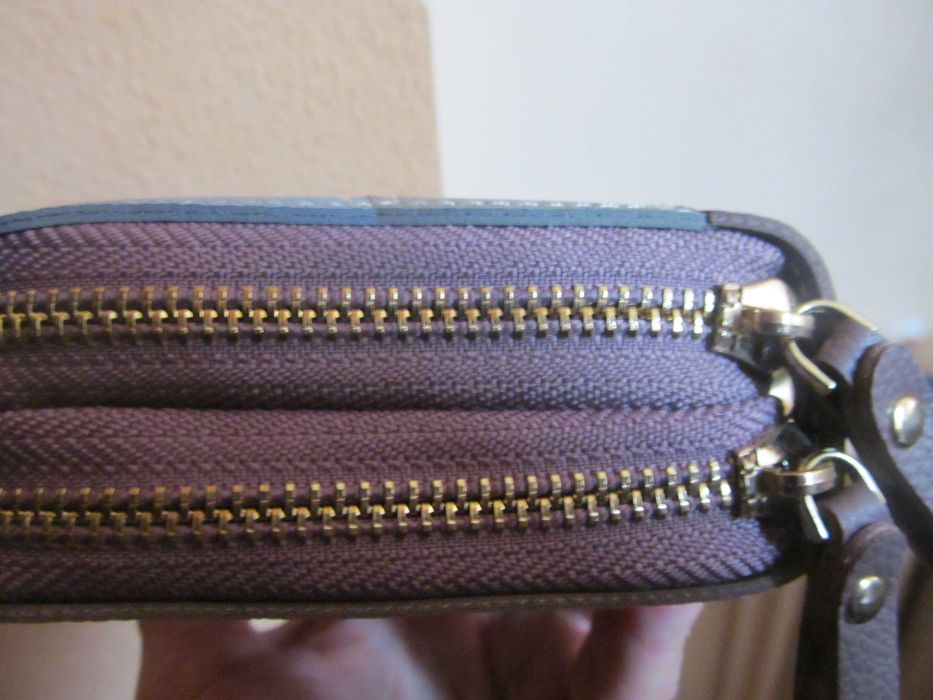 Продаеться гаманець жіночий