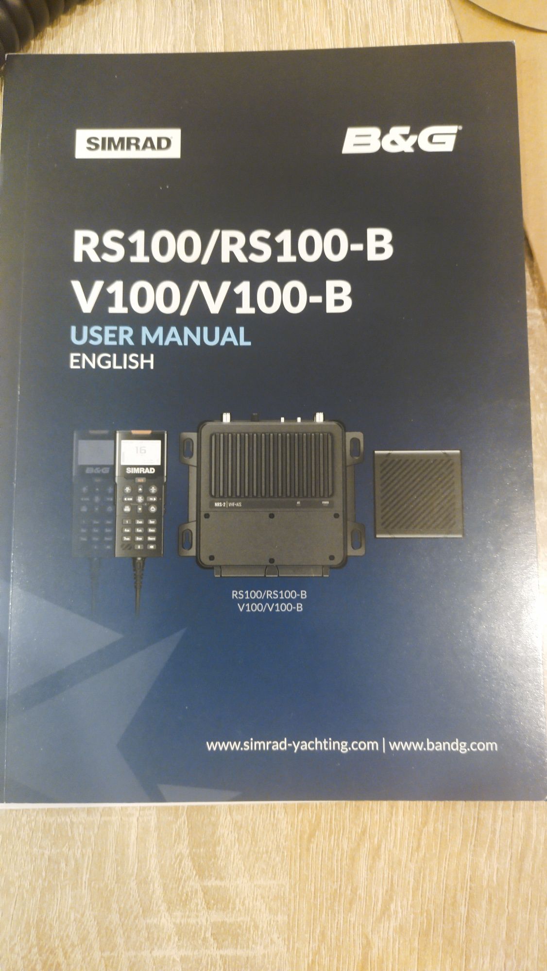 Simrad radio ais rs100