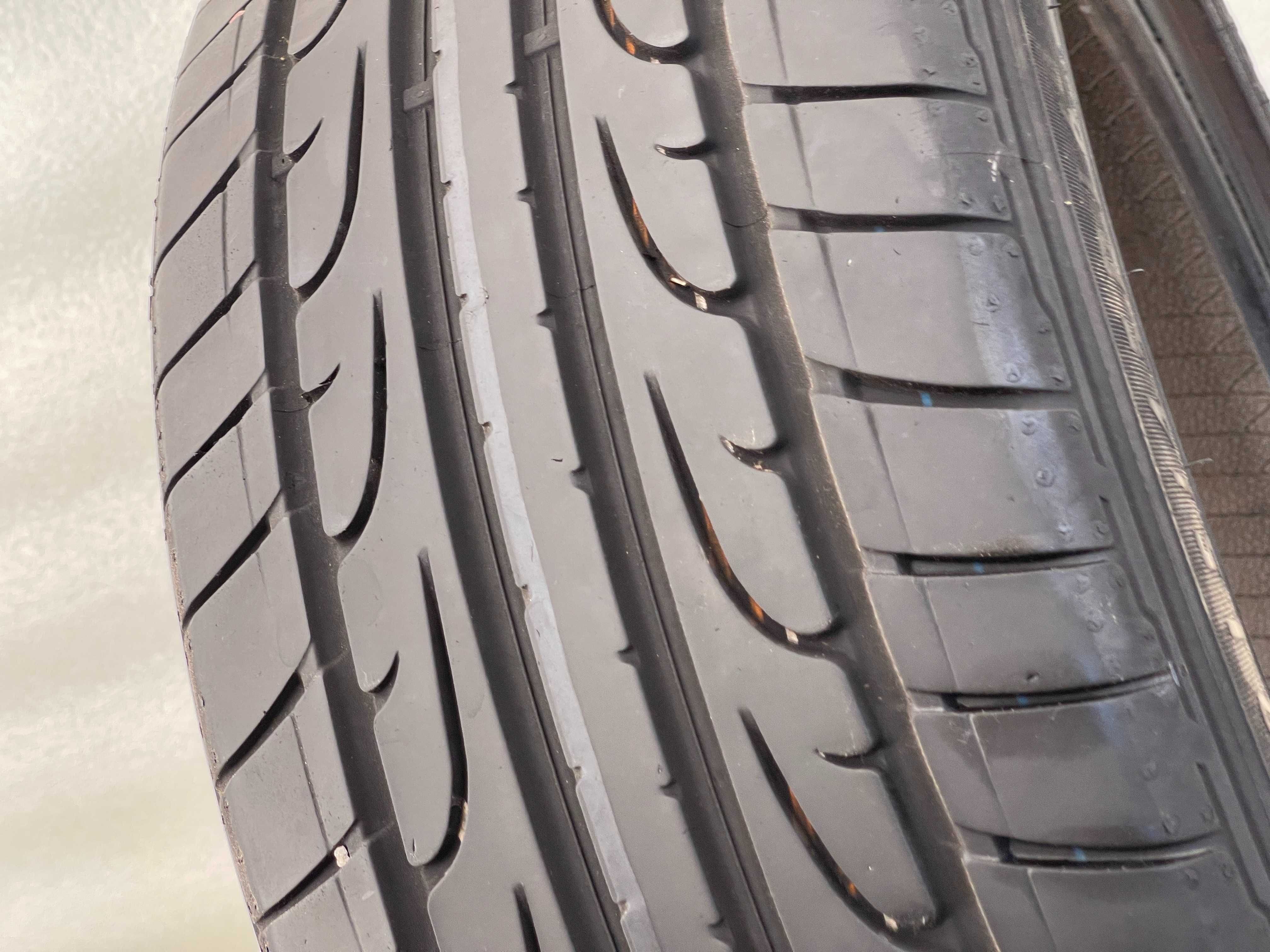 215/45 R16 Dunlop {1 шина  }