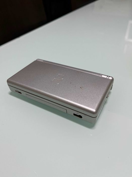 Nintendo DS Lite Prateada