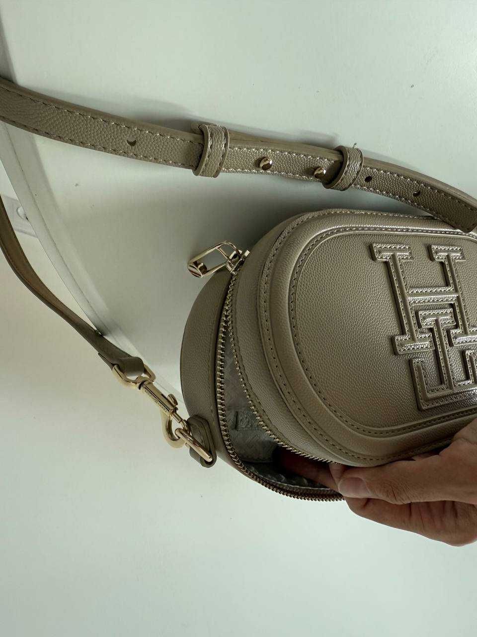 Сумочка Tommy Hilfiger