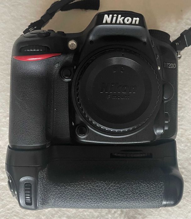 Nikon D7200 - Grip Meikke e Ruber Cover