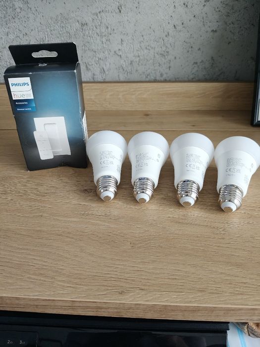 Sprzedam Nowy zestaw żarówek Hue White nad Color 11W