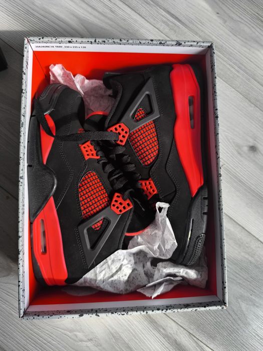 Buty Jordan 4 Red Thunder Nike rozmiar 42.5 27cm nowe