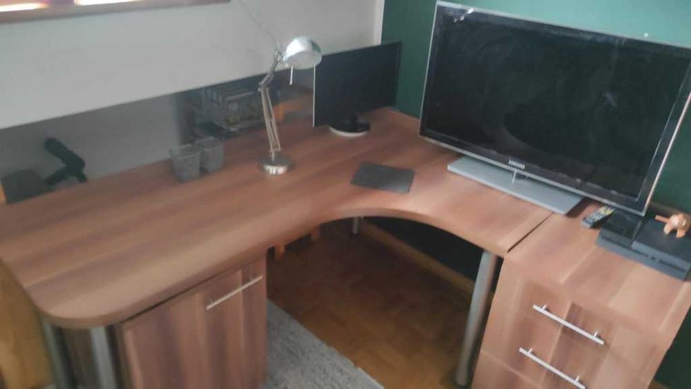 Duże narożne biurko + 2 szafki