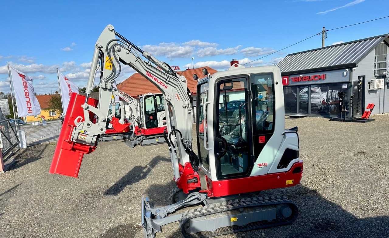 Japońska Minikoparka Takeuchi TB225 rozsuwane podwozie TB230/TB325R/