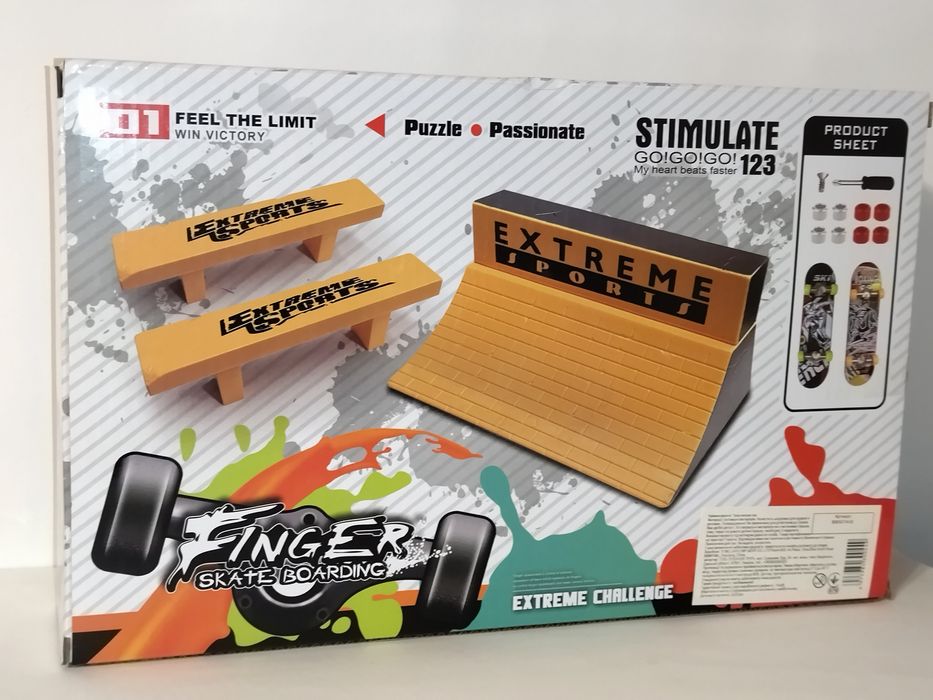 Игровой набор Фингерборд с трамплином + 2 скейта.Скейтпарк.