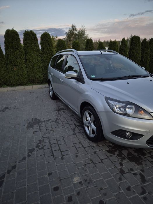 Продам ford focus 2010р 1.6 бензин