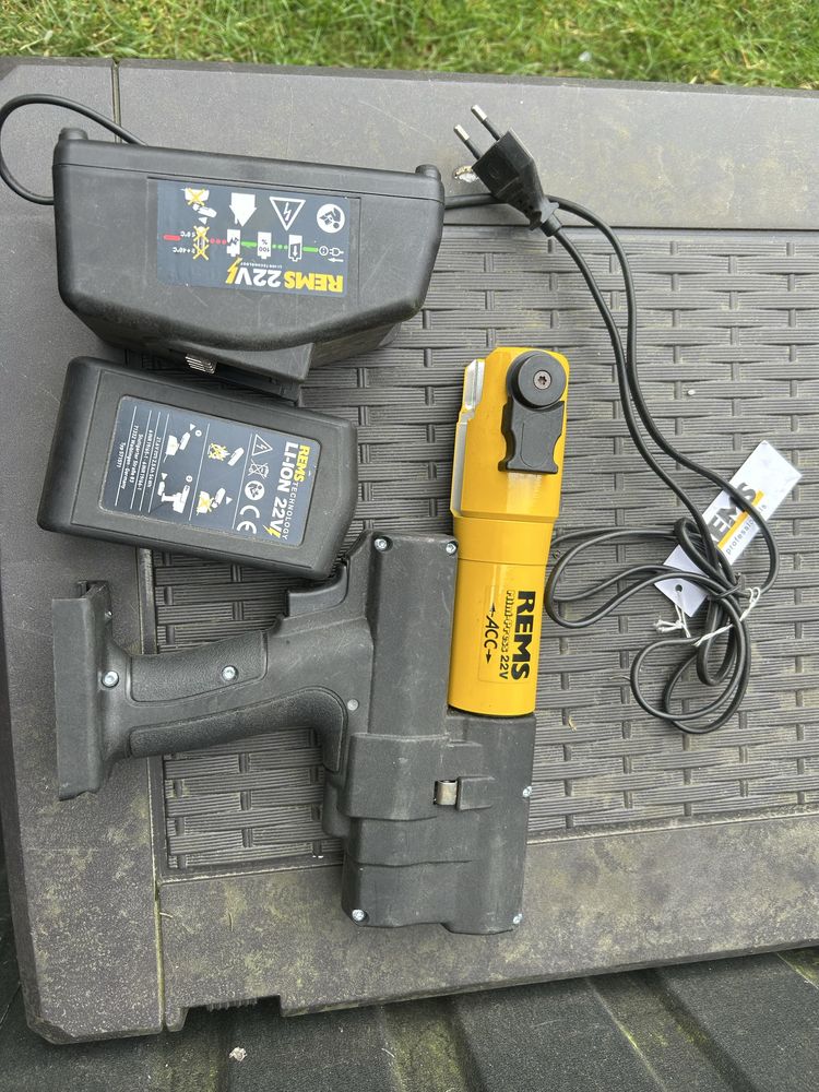 Rems Mini press 22V zaciskarka akumulatorowa prasa do rur Rems