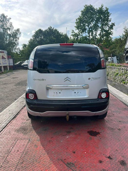 Citroen C3 Picasso 1.6 HDI 2010r kod lakieru EZRC części