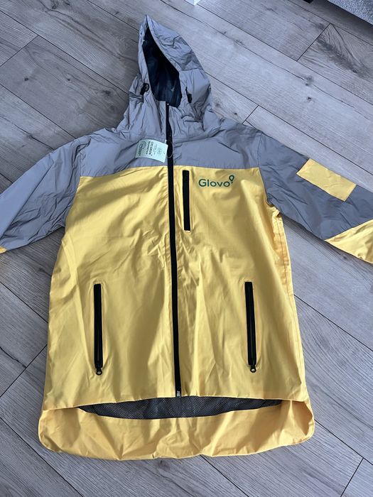 Дощовик/куртка Glovo