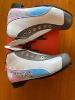 Botas de hoquei patins (novas)