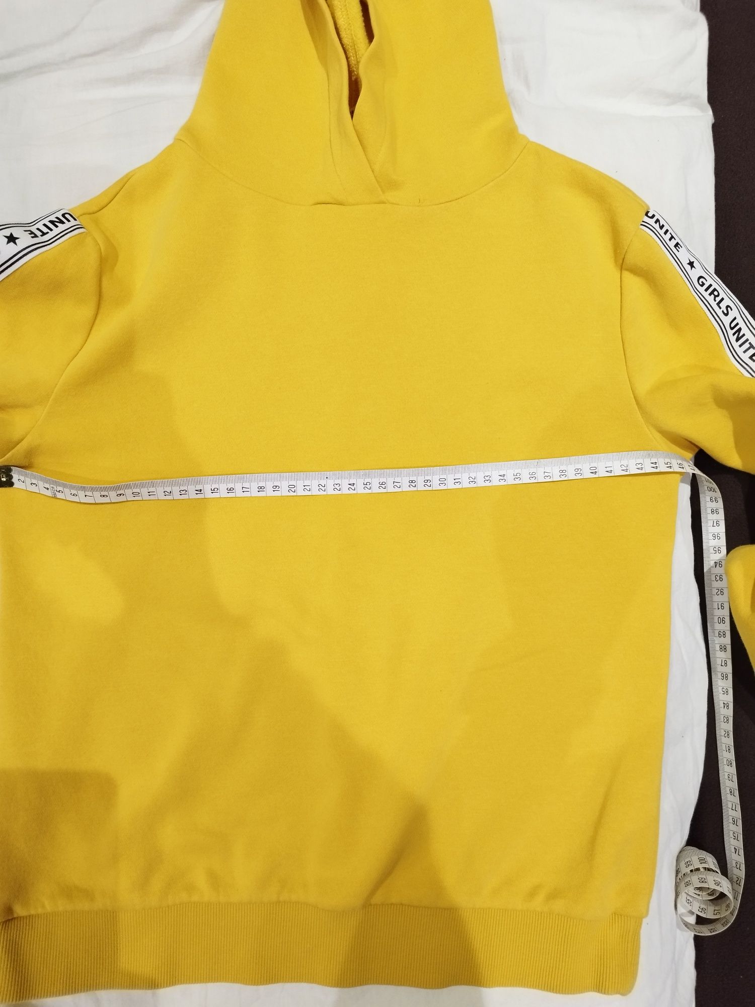 Bluza z kapturem i długim rękawem 158/164