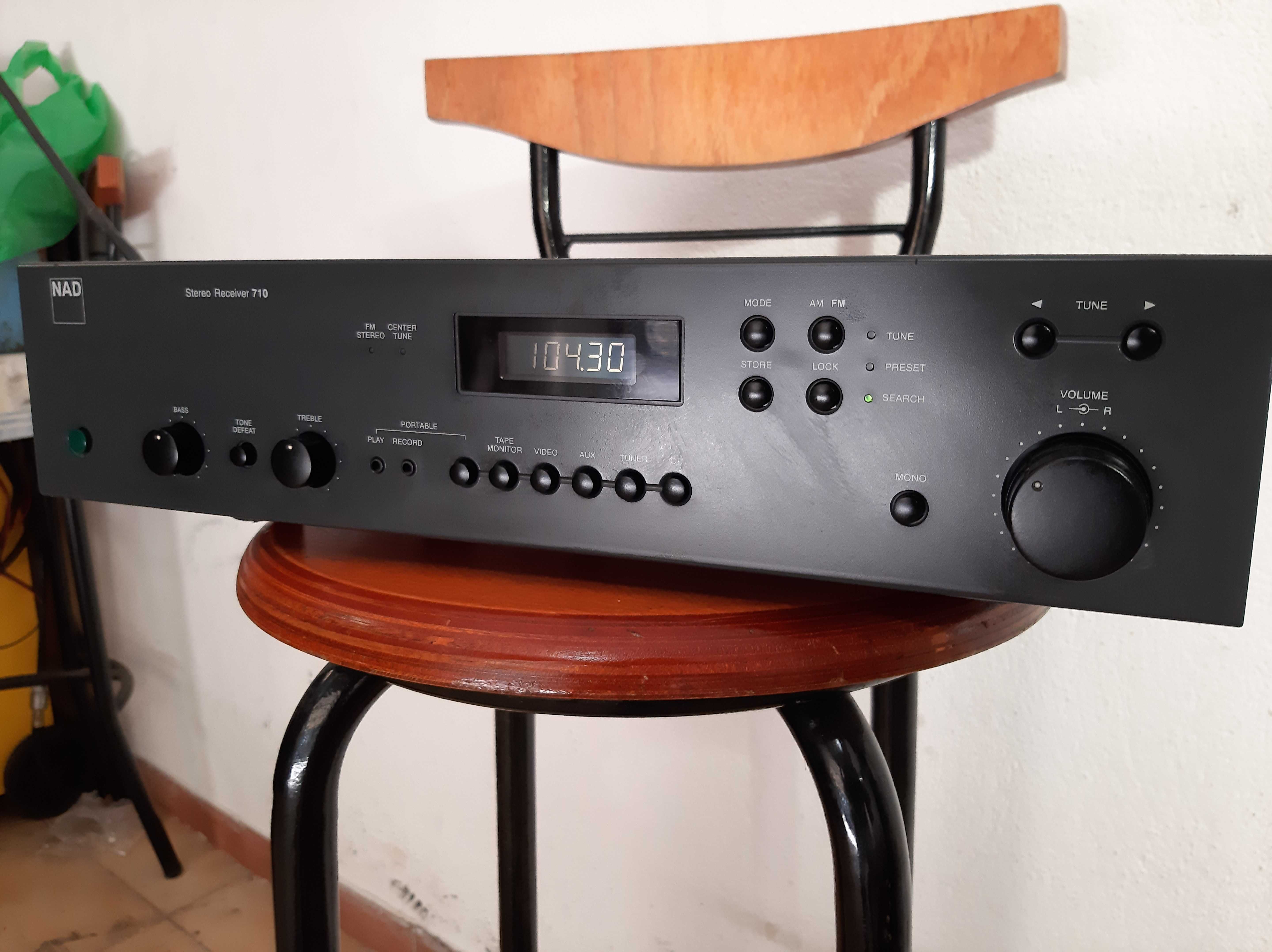 Amplificador NAD 710 stereo receiver