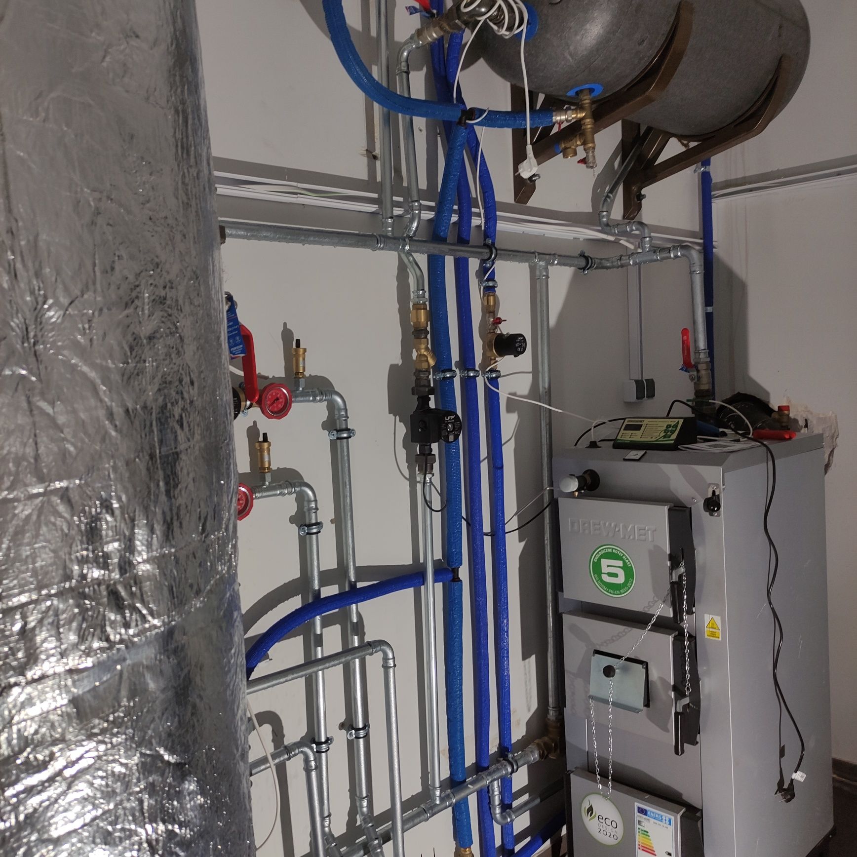 Instalacje CO  i CWU bufor ciepła hydraulik