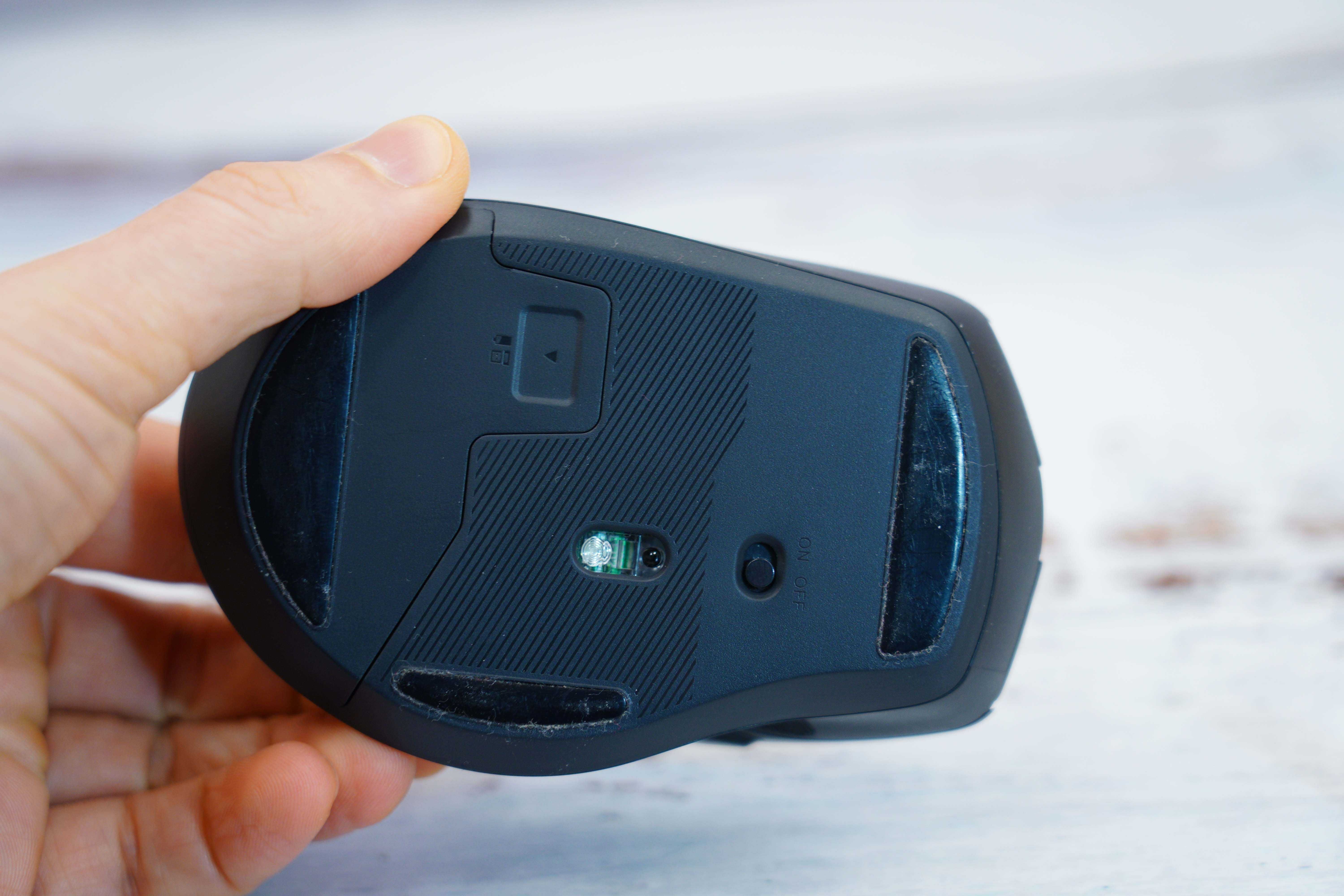 Бездротова ергономічна миша UGREEN 2,4G (4000 DPI)
