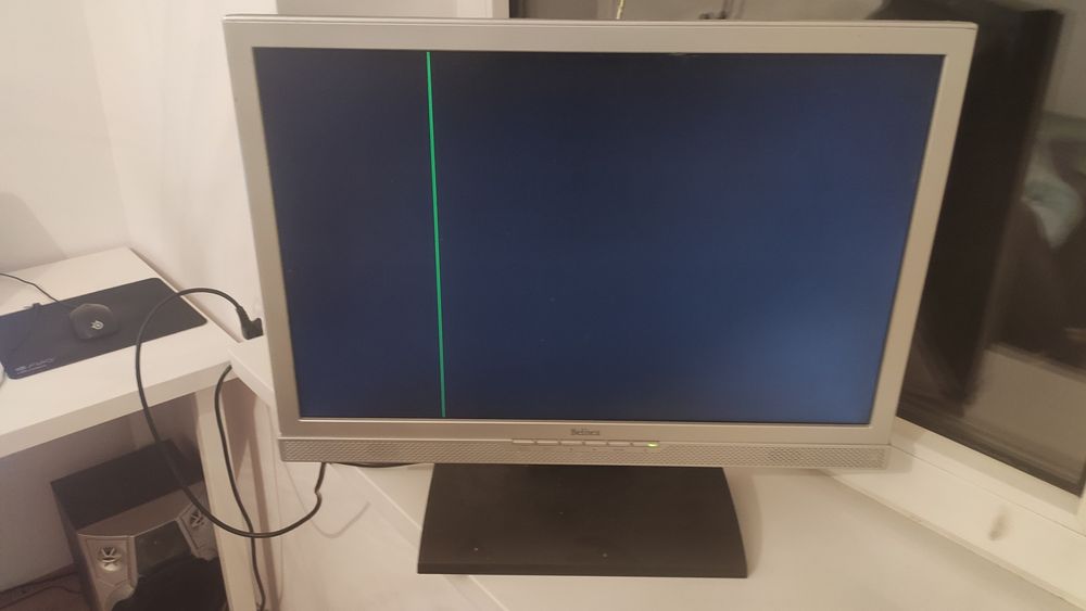 Monitor LCD 21 cali belinea do garażu monitoringu