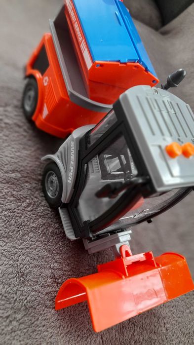 zabawka auto solarka z pługiem