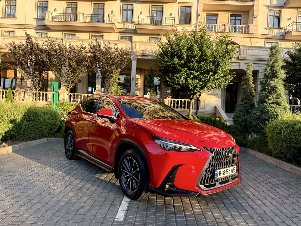 Пррдам офійійний Lexus Nx 200 Urban
