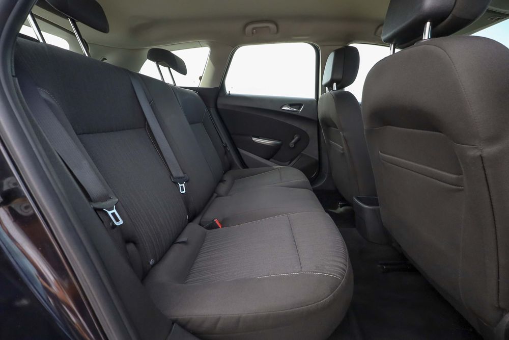 Opel Astra Sport Tourer - Desde 80€ /mês