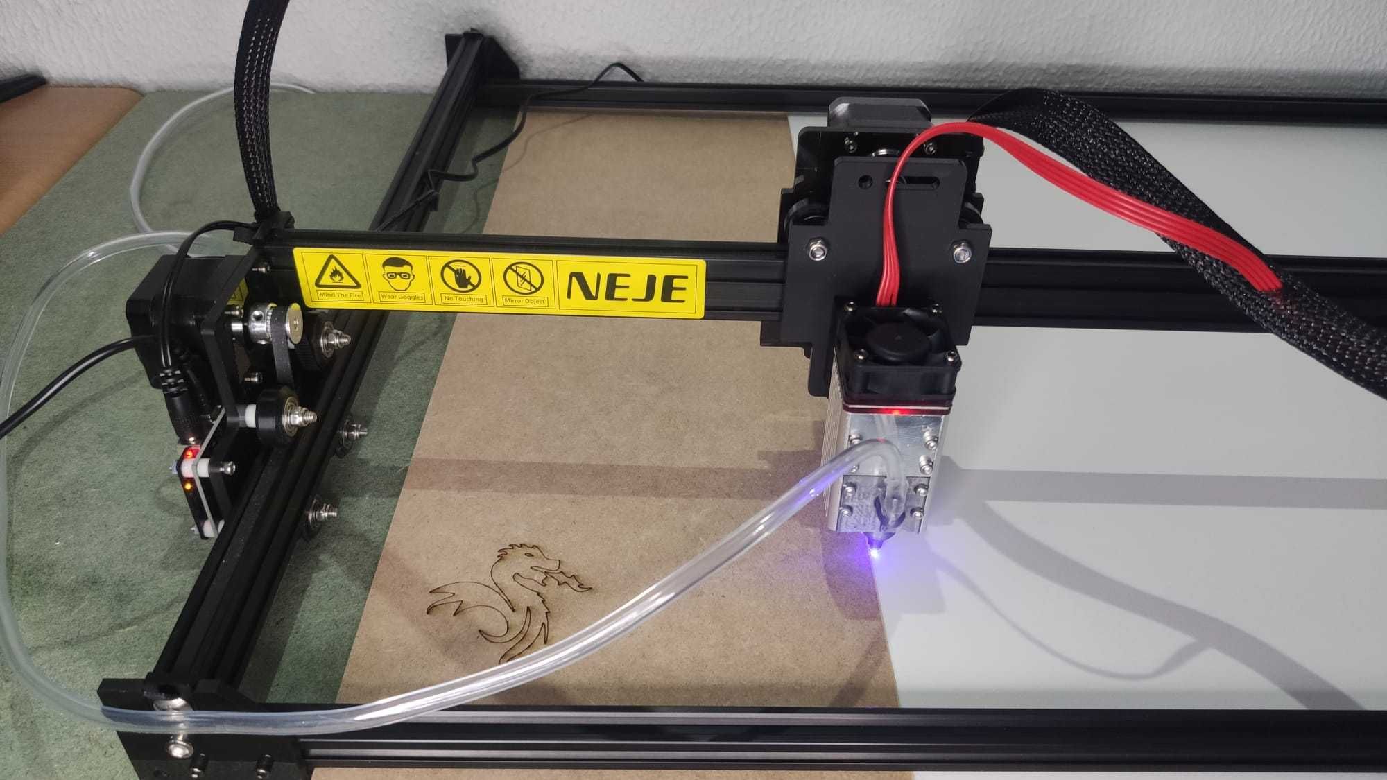 Gravadora laser Neje 2S MAX + compressor de ar