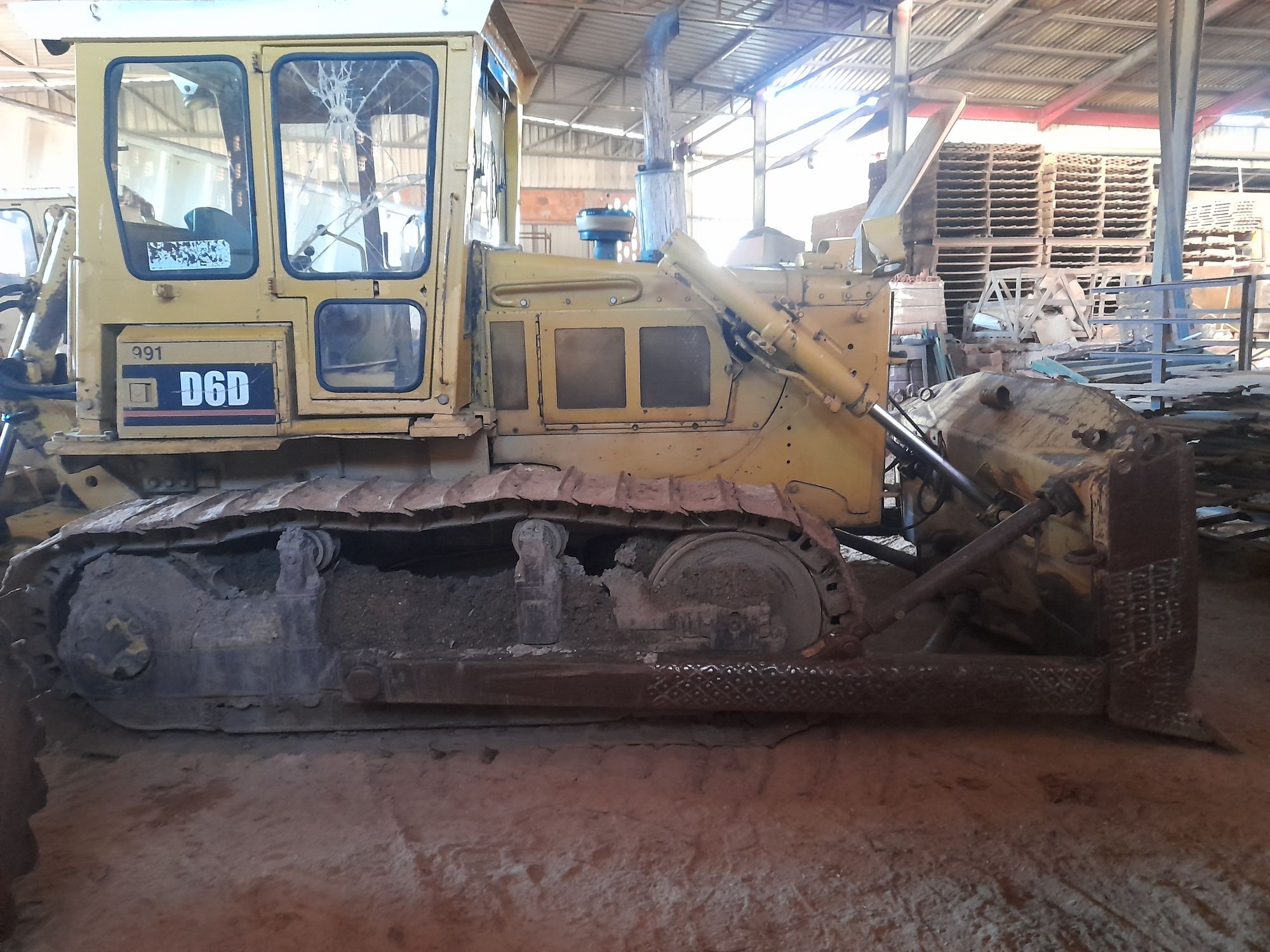 Caterpillar D6D 74w embriagem manual