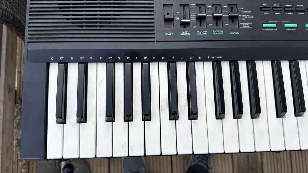 Teclado Casiotone CT-607