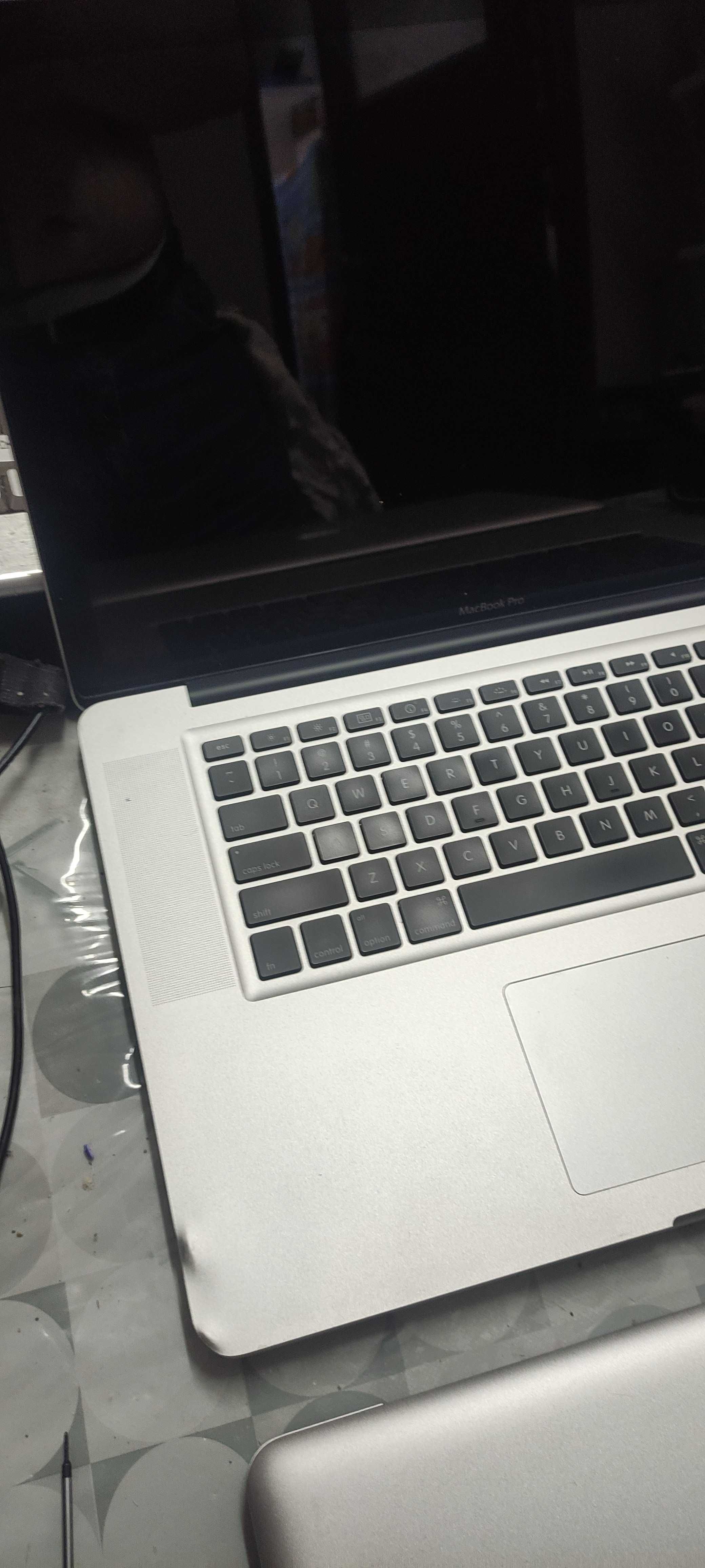 MacBook Pro 15 I7 A1286 Lote 2 unid. Power on/Avariadas