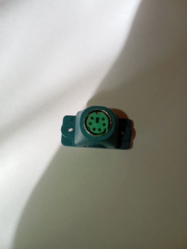 Przejściówka vintage, adapter, wtyk VGA żeński do DIN-6pin damski