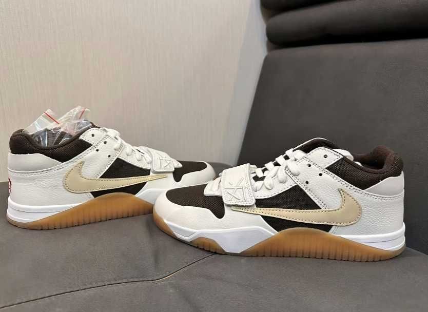 Jordan Jumpman Jack TRTravis Scott Sail R.44