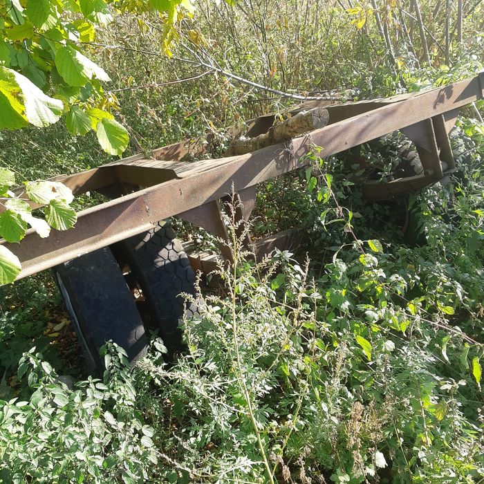 причіп до великих тракторів